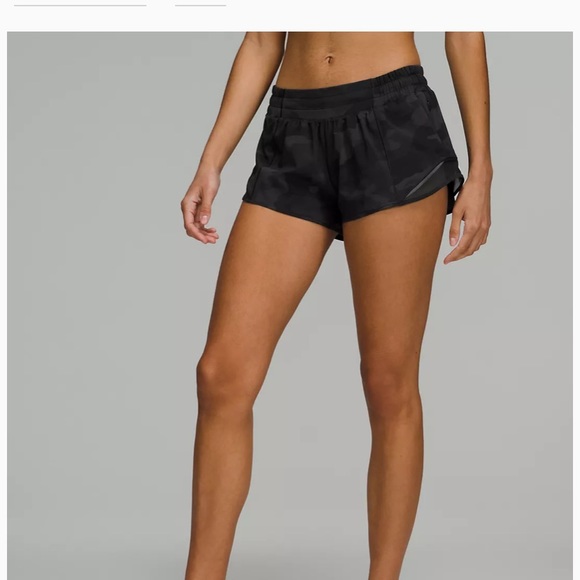 Lululemon hotty hot shorts - Picture 2 of 4